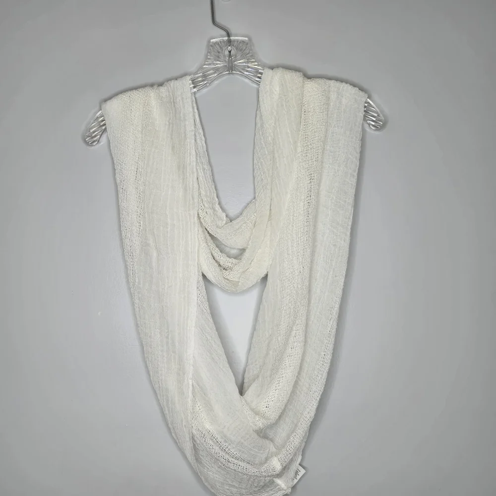Vintage infinity scarf gauze, white lightweight‎ virgin wool blend RN 14750